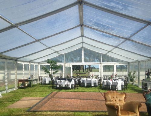 Qual a melhor tenda para festa em dias de chuva?